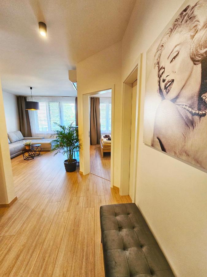 2 Room Apartment, New Building, Bosakova Street, 29 บราติสลาวา ภายนอก รูปภาพ