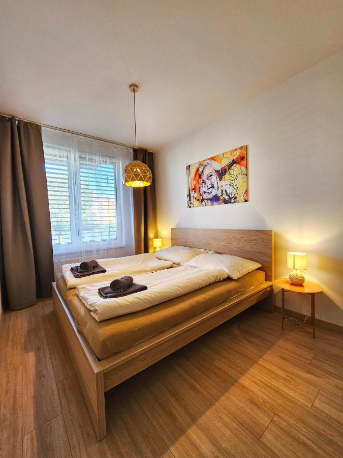 2 Room Apartment, New Building, Bosakova Street, 29 บราติสลาวา ภายนอก รูปภาพ